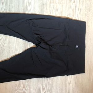 Lululemon High-rise black cropped leggings. Size large.